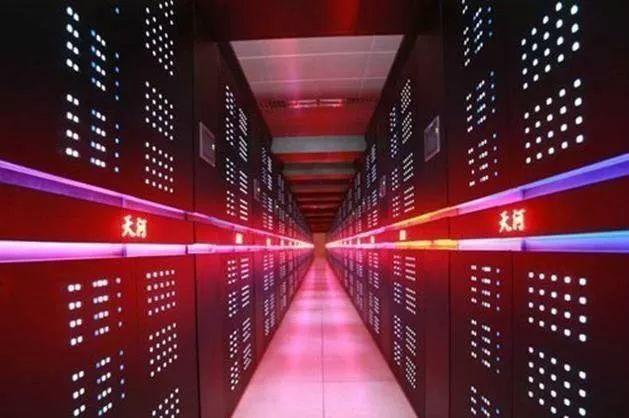 神威·太湖之光再登顶 全球超级计算机500强最新排名解读及其对AI大模型时代的启示